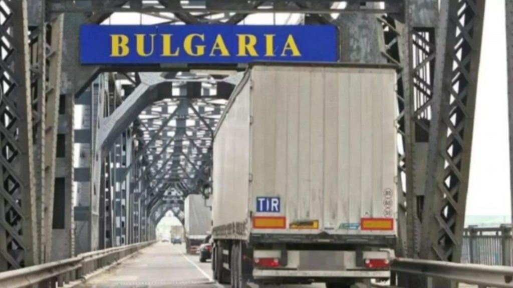 Bulgarii cer eliminarea taxelor pe podul Giurgiu Ruse