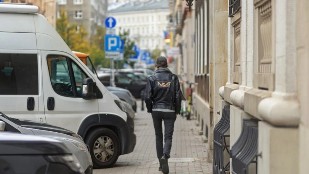 Codul Rutier 2025 Este legal sa parchezi pe trotuar