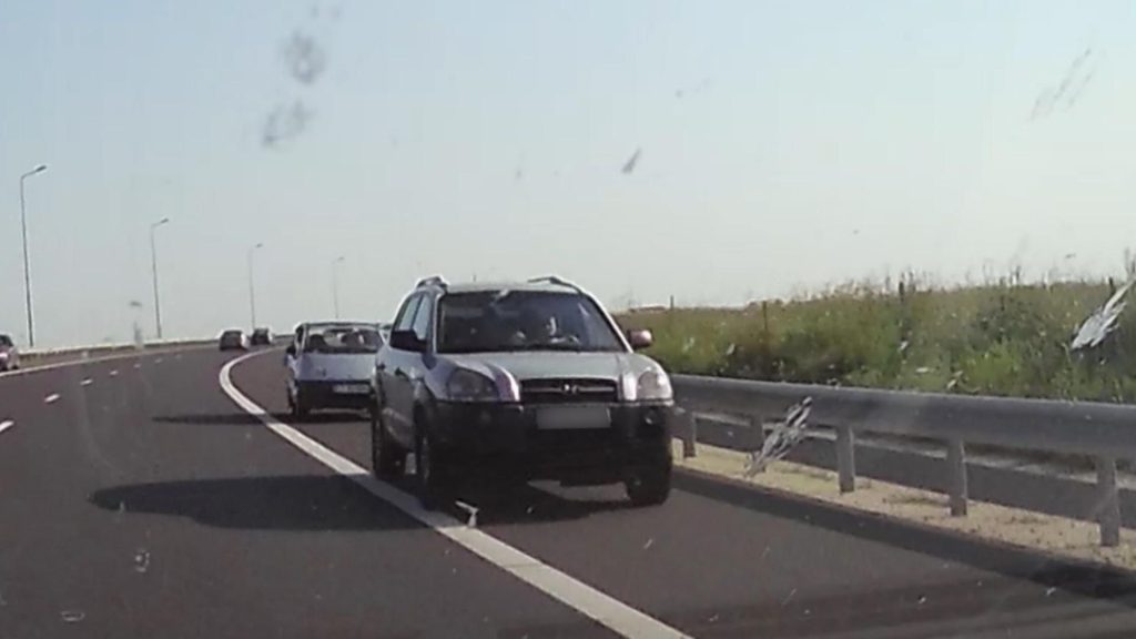 Șoferii vitezomani de pe A1 și A2 primesc amenzi acasă. Soferii vitezomani de pe A1 si A2 primesc amenzi acasa