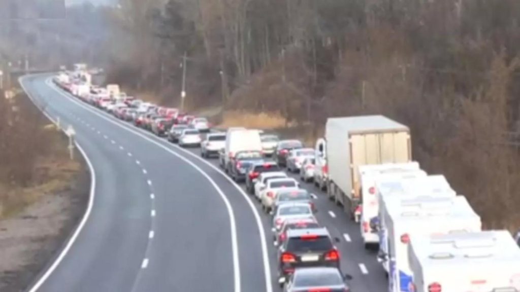 Trafic intens pe Valea Prahovei plimbari sau intoarceri