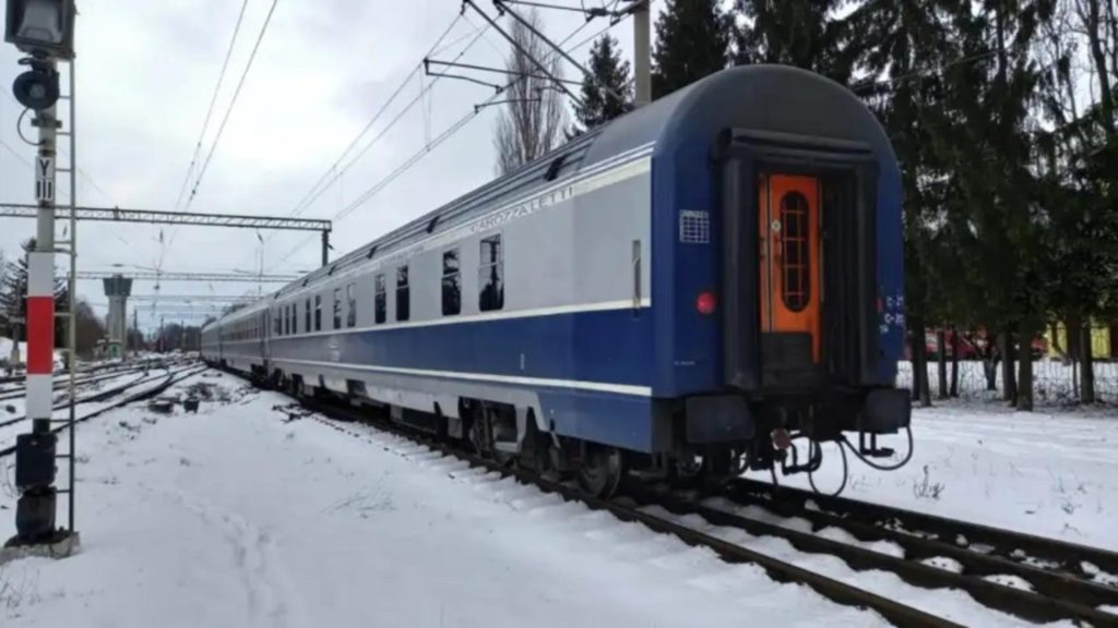 Haos pe calea ferata Trenuri anulate pe ruta Rosiori Caracal