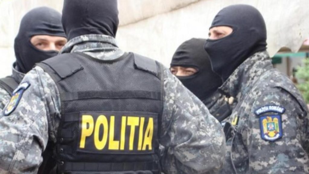 Perchezitii maraton in Maramures dosar evaziune fiscala haine si incaltaminte