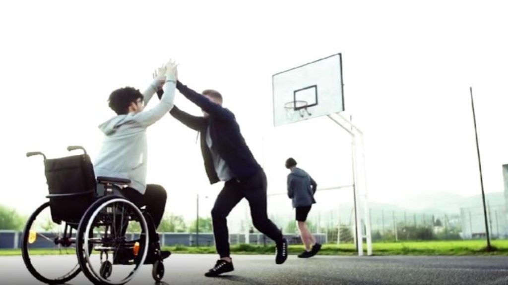 Persoanele cu dizabilitati abandonate Companiile le refuza accesul
