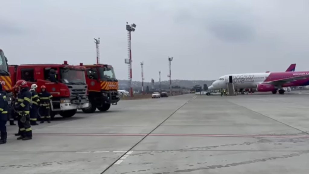 Planul Rosu de Interventie activat pe Aeroportul Cluj Motivul aterizarii de urgenta