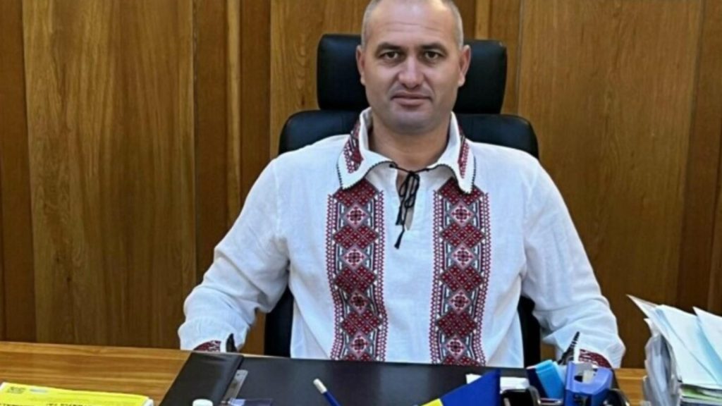 Primarul din Crevedia judecat pentru trafic de persoane a obligat o persoana cu handicap sa munceasca 8 ani la ferma sa
