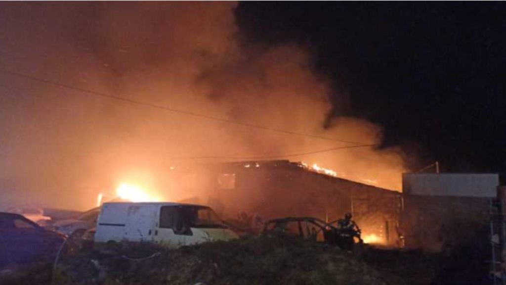 Sase masini au ars intr un incendiu la Buzau
