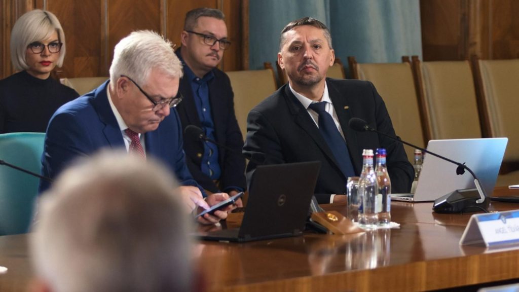 Daniel David Trebuie sa trecem de la ideea de a transfera doar competente Prezentarea cunostintelor impreuna cu modul de dobandire a acestora