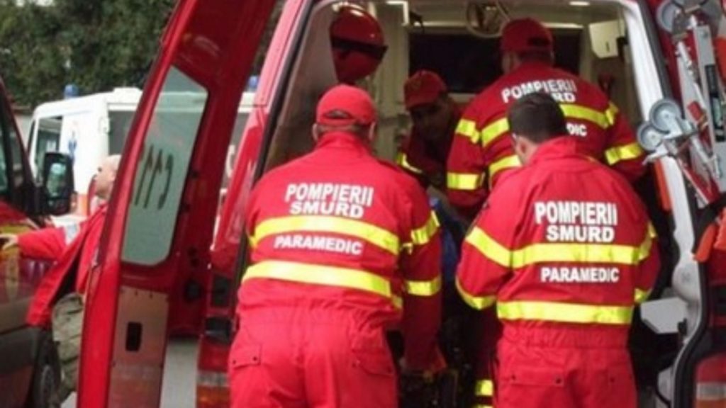 Microbuz cu 12 copii accident grav in Neamt