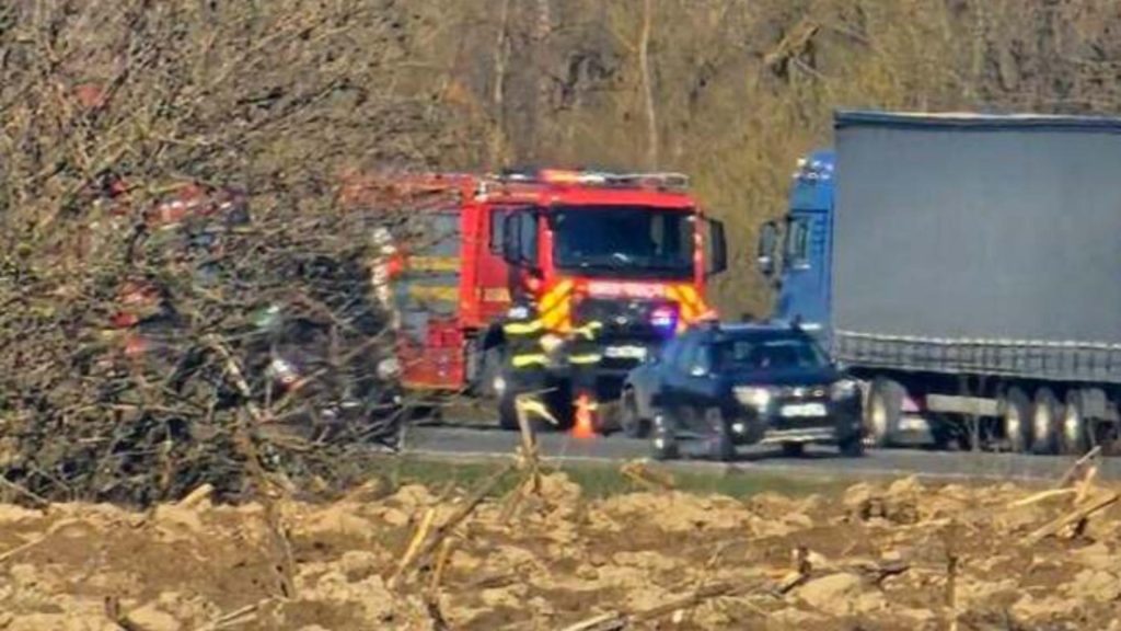 Trafic ingreunat pe DN1 Patru masini ciocnite la Tileagd