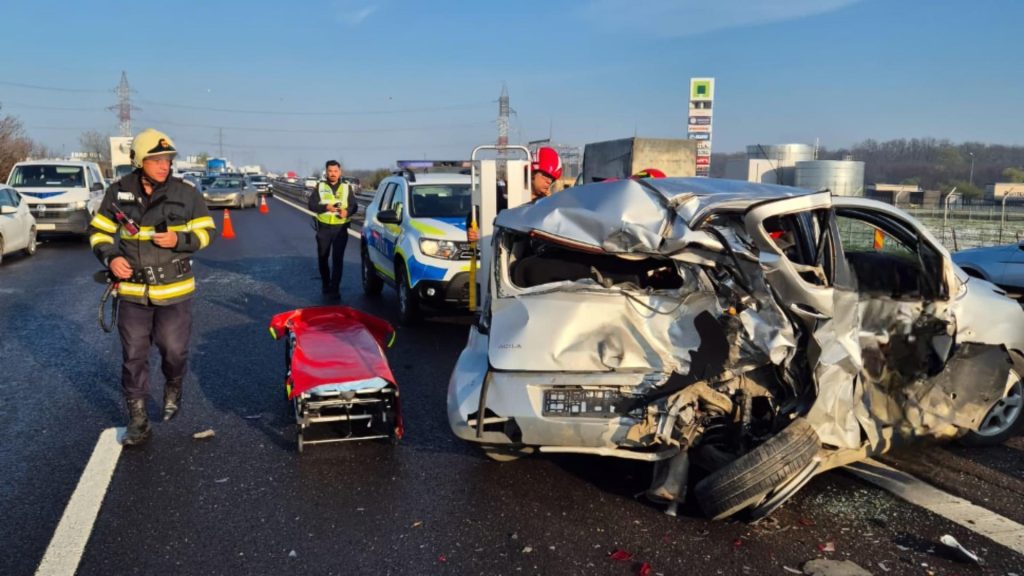 Accident cu 3 masini pe A1 la Ciorogarla