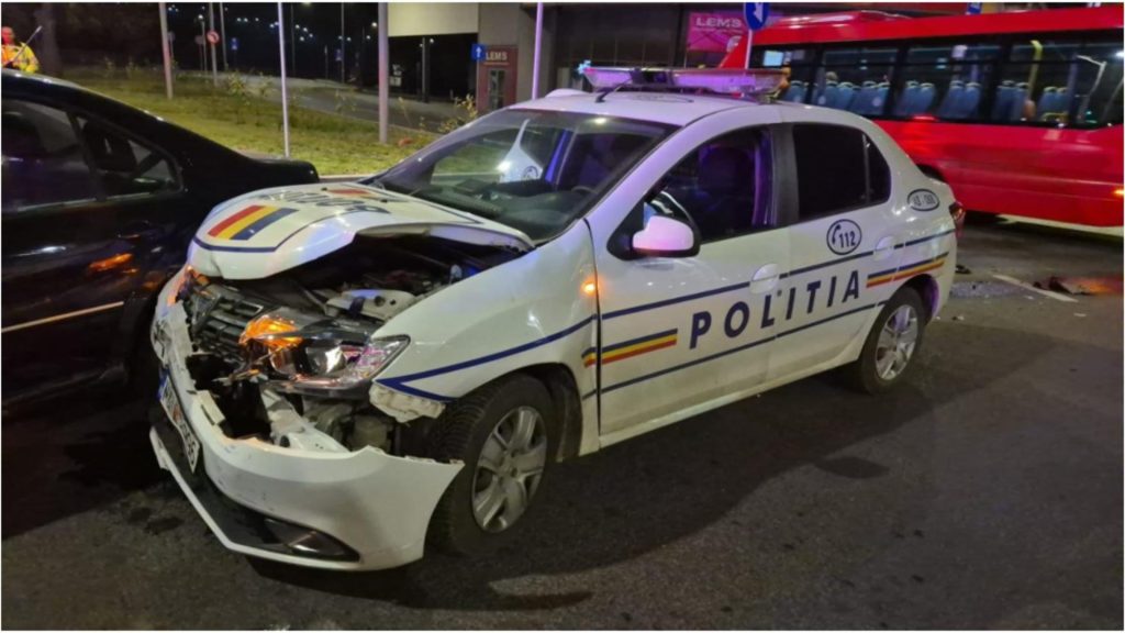 Autospeciala de Politie implicata intr un accident grav in Alba Iulia