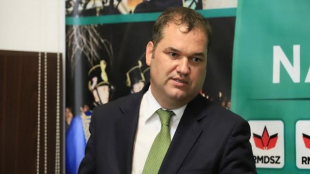 Cseke Attila S au eliberat 2000 extrase de carte funciara