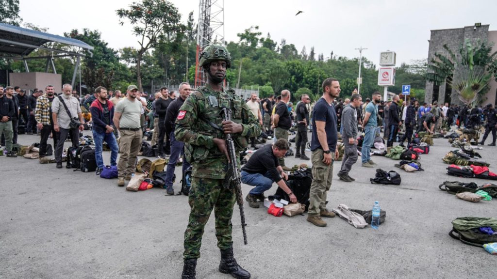 Politistii si militarii romani angajati ca mercenari risca inchisoare