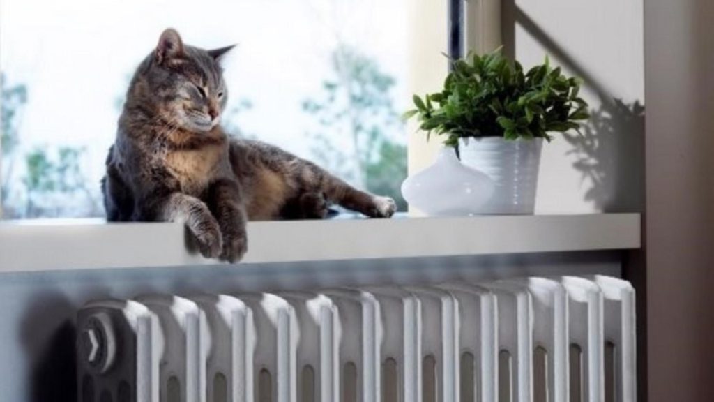 Se opreste caldura in Bucuresti Termoenergetica reduce treptat temperatura caloriferelor