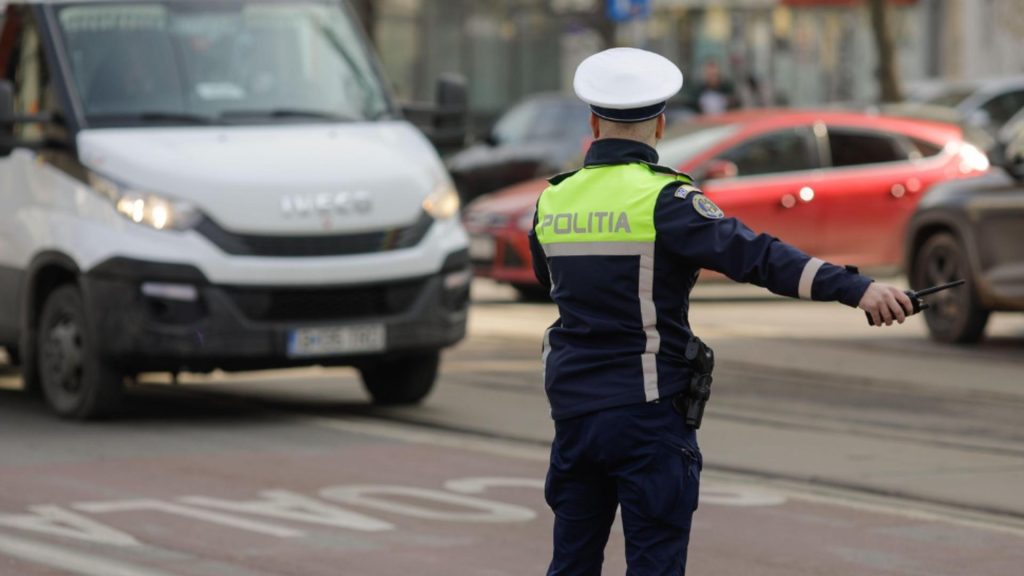 Trafic restrictionat in Bucuresti Rute ocolitoare pentru soferi