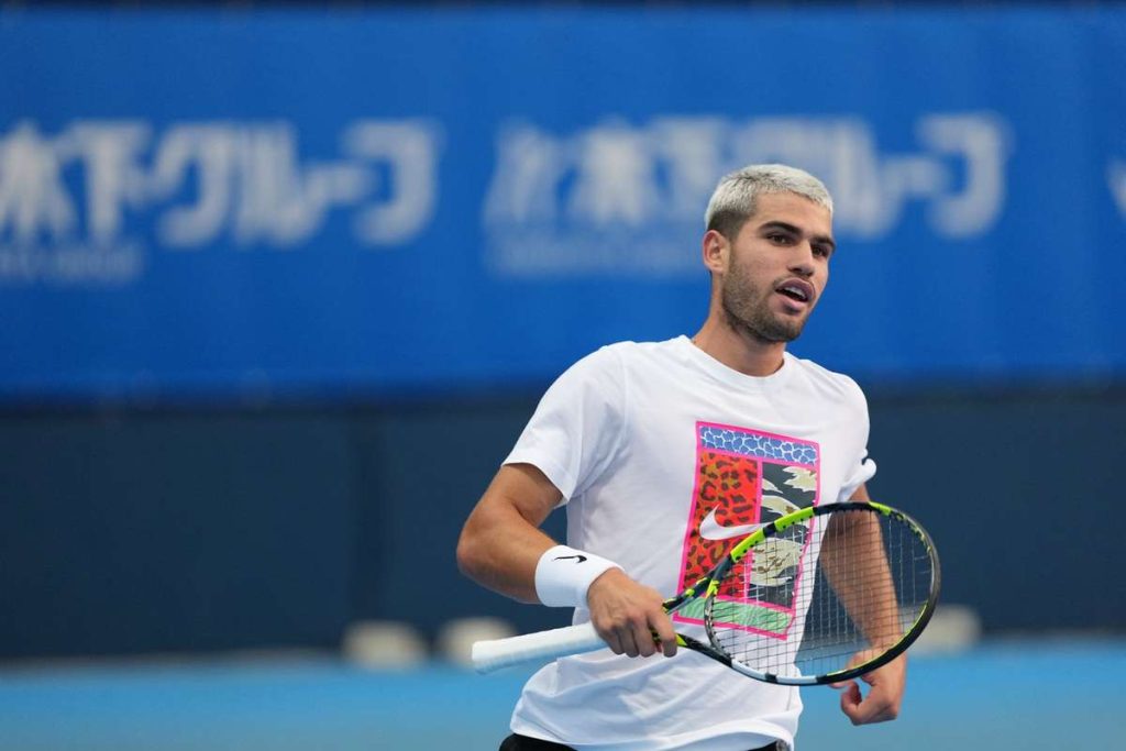 Carlos Alcaraz joaca la Tokyo cu o glezna accidentata