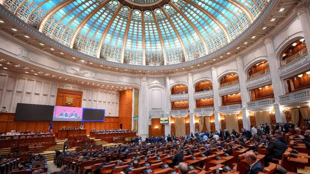 Cele patru motiuni de cenzura din Parlament
