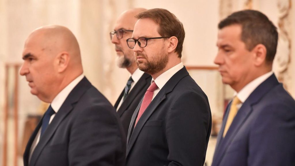 Tensiuni din cauza taiierilor din administratie Bolojan cere demisia Nicusor Dan a chemat liderii Coalitiei la discutii