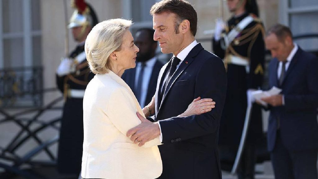 Ursula von der Leyen anchetata pentru stergerea mesajului lui Macron