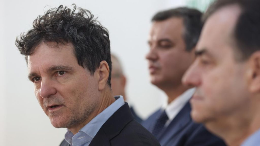 Surse Nicusor Dan isi aduce echipa la Cotroceni