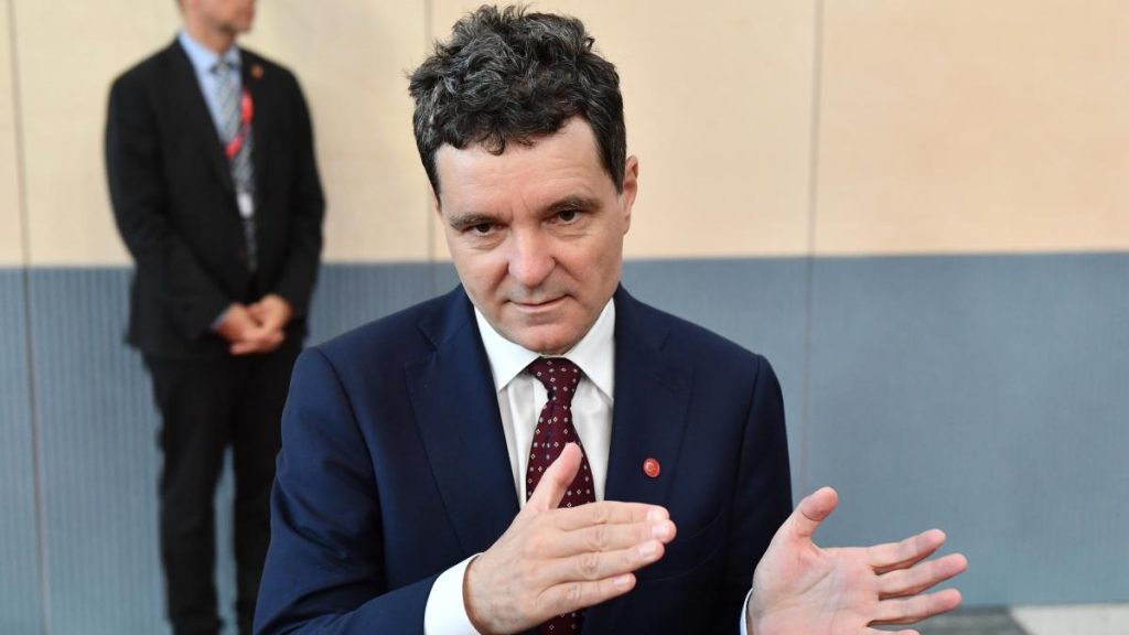 Ce funcție i-a propus Emil Constantinescu lui Nicușor Dan? Ce functie i a propus Emil Constantinescu lui Nicusor Dan