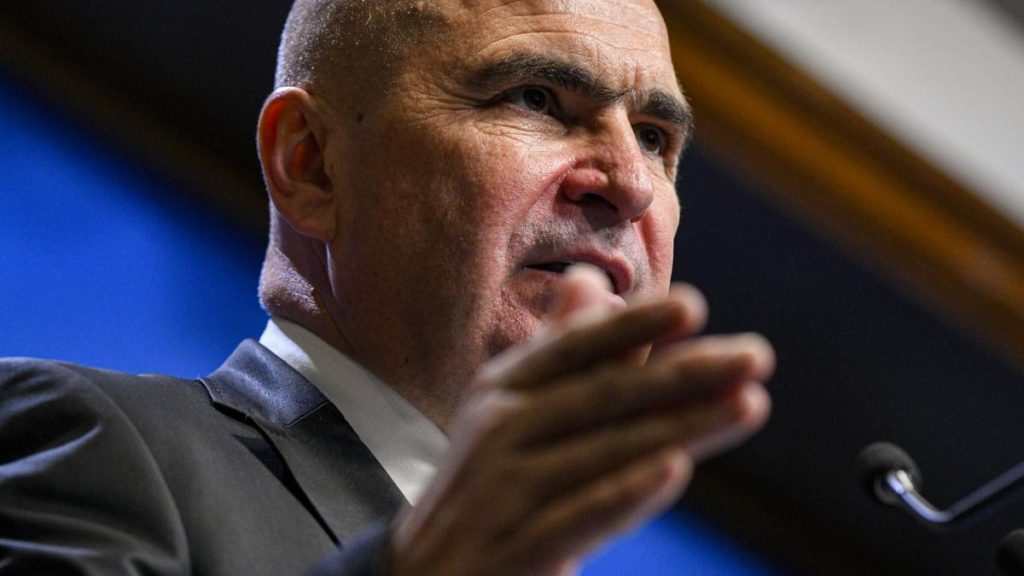 Ilie Bolojan nu-l demite pe Moșteanu, scandal CV Ilie Bolojan nu l demite pe Moteanu scandal CV