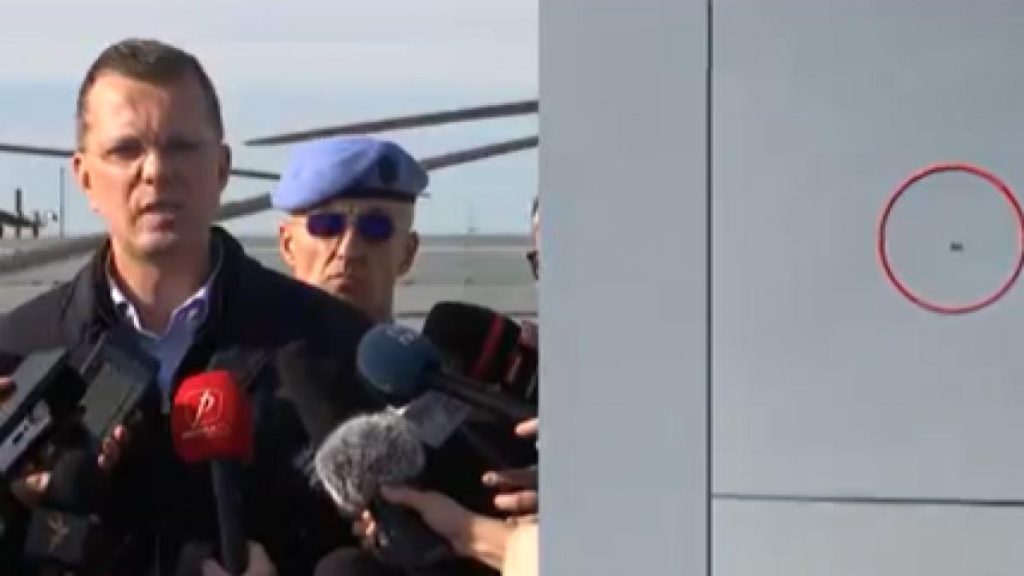 Ministrul Ionuț Moșteanu: O dronă găsită în Vaslui, piloții nu au tras Ministrul Ionut Mostean O drona gasita in Vaslui pilotii nu au tras