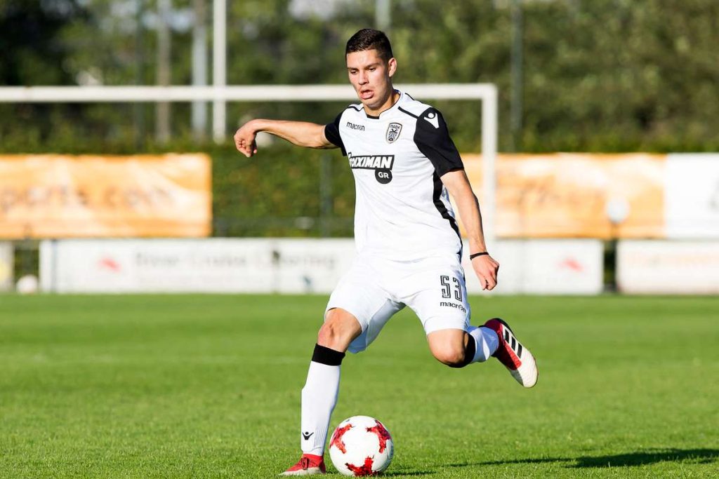 FCSB accelereaza transferurile Negocieri cu un fost jucator al lui Lucescu