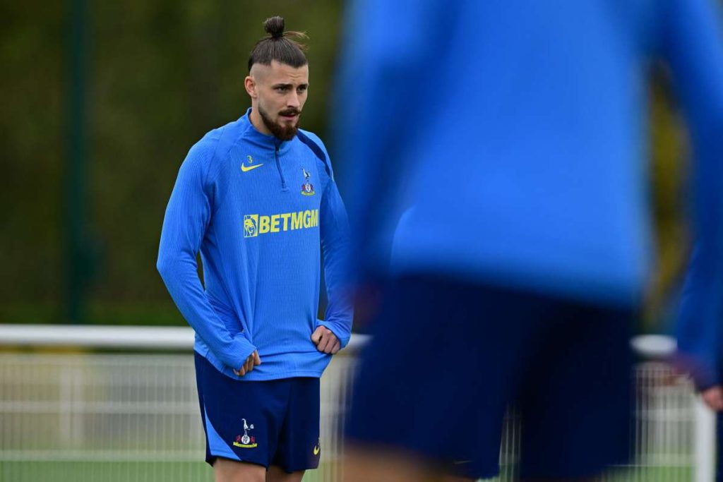 Fabrizio Romano a vorbit despre viitorul lui Radu Dragusin