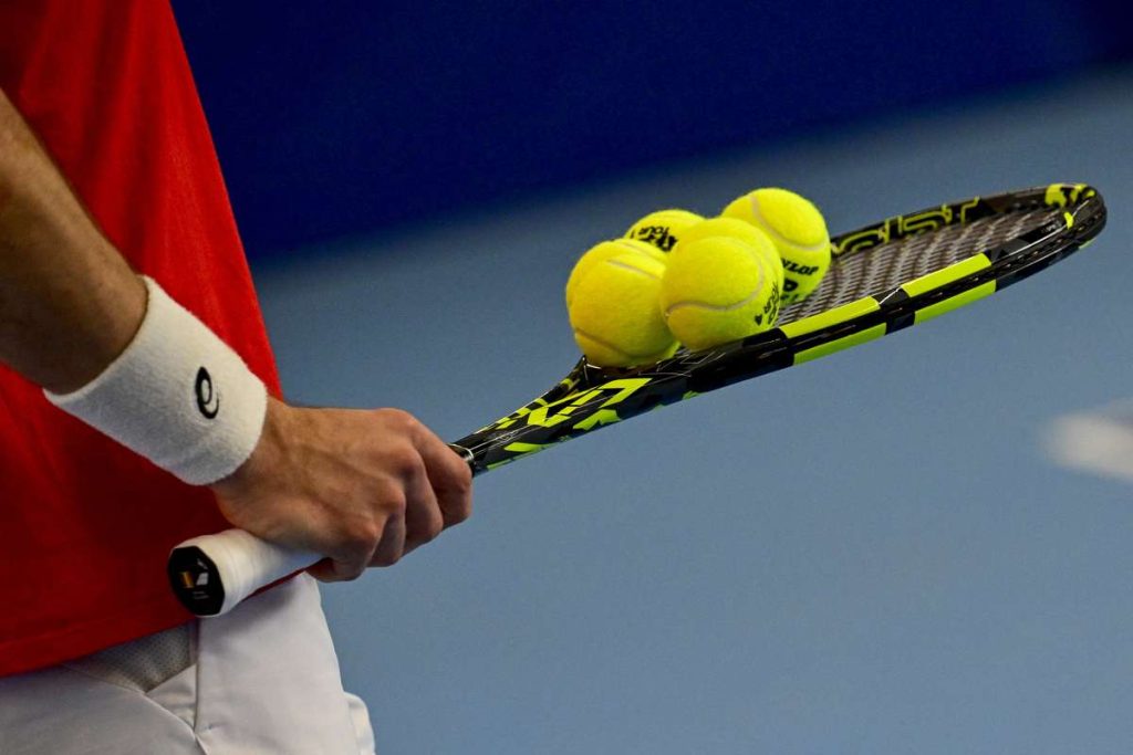 Inca un jucator de tenis suspendat pentru meciuri trucate