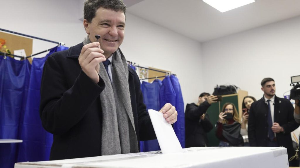 Nic usor Dan nu va semna bugetul fara referendum