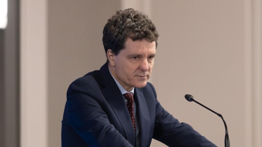 Nicușor Dan, mesaj după protestele Justiției: Problemele sunt grave, dar soluționabile Nicuor Dan mesaj dupa protestele Justitiei Problemele sunt grave dar solutii nabile