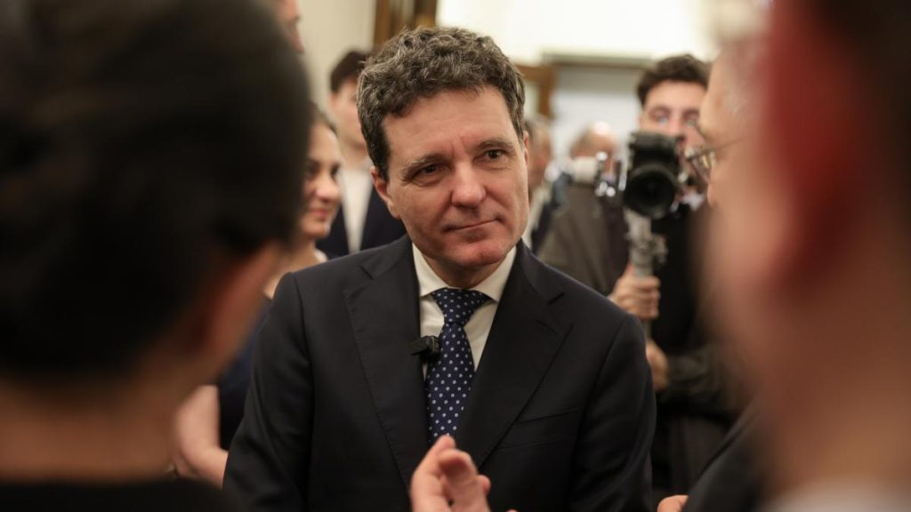 Nicușor Dan: Probleme grave în Justiție, zvonuri. Nicustor Dan Probleme grave in Justitie zvonuri