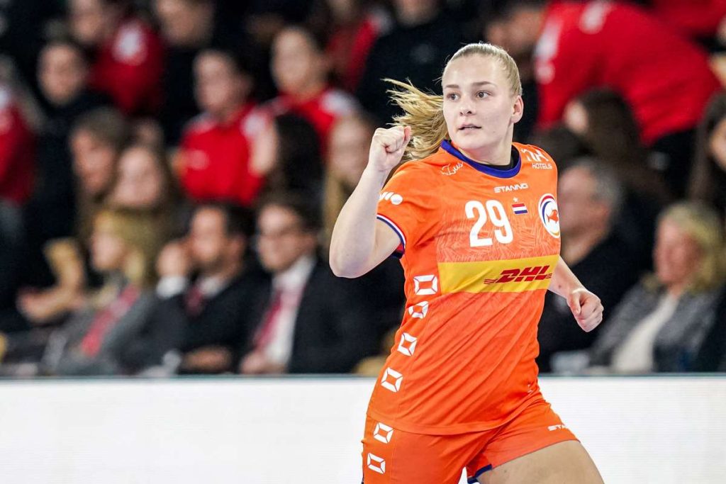 SCM Râmnicu Vâlcea a transferat-o pe Sarah Dekker SCM Ramnicu Valcea a transferat o pe Sarah Dekker