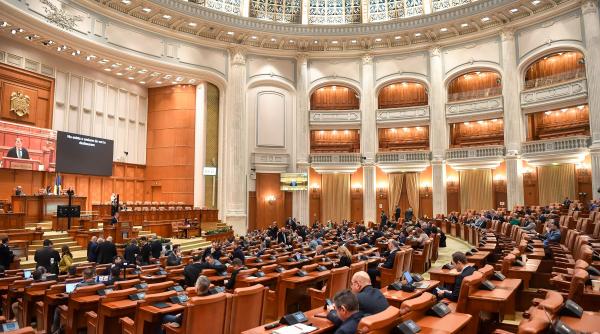Scandal la adoptarea legii Vexler în Parlament Scandal la adoptarea legii Vexler in Parlament