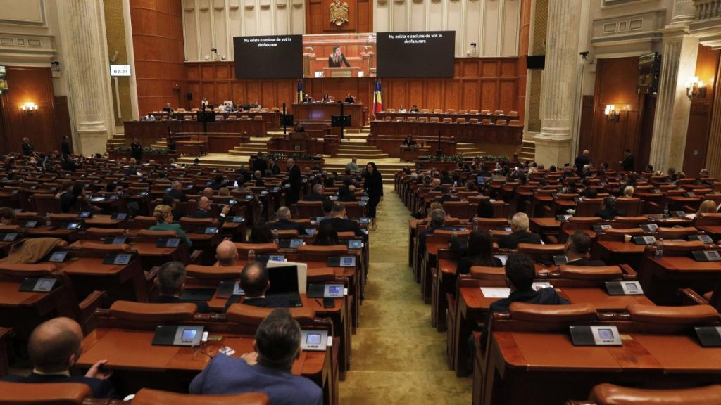 Scandal pe bugetul Camerei Deputatilor USR a lipsit de la vot