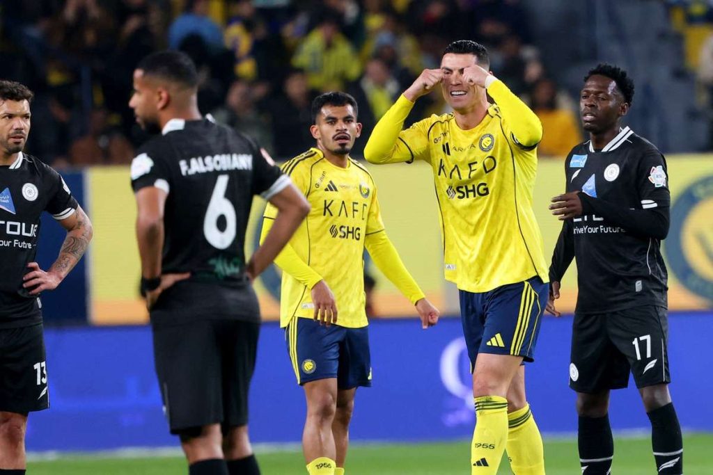 Al Nassr a întâmpinat emoții pentru prima victorie după patru etape. Video cu golul marcat de Coman din foarfecă. Al Nassr a intampinat emotii pentru prima victorie dupa patru etape Video cu golul marcat de Coman din foarfeca
