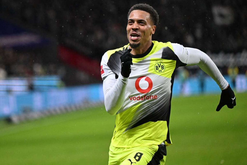 Dortmund salveaza o remiza dramatica cu sase goluri