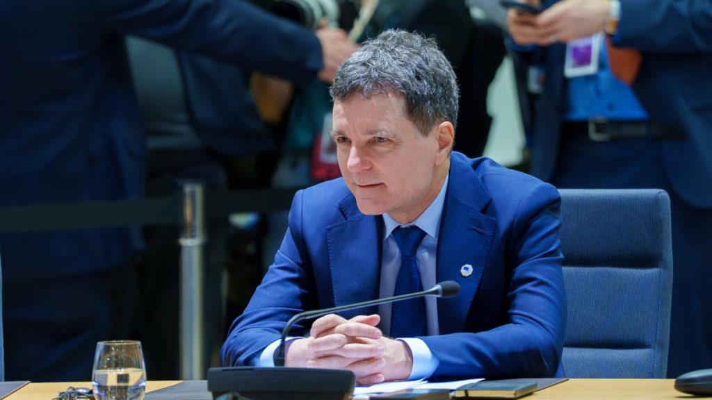 Nicușor Dan, despre numirile la SRI și SIE: „Sunt șanse ca acestea să aibă loc în următoarele săptămâni” Nicusor Dan despre numirile la SRI si SIE Sunt sanse ca acestea sa aiba loc in urmatoarele saptamani