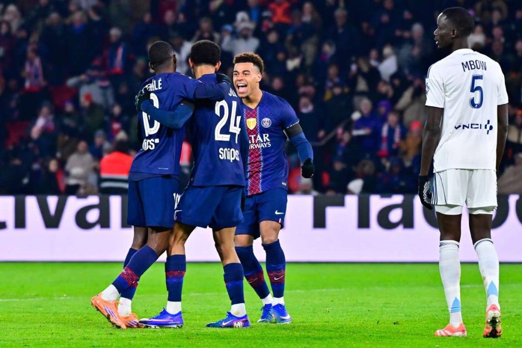 PSG – Paris FC 2-1: Luis Enrique câștigă derby-ul Parisului PSG Paris FC 2 1 Luis Enrique castiga derby ul Parisului