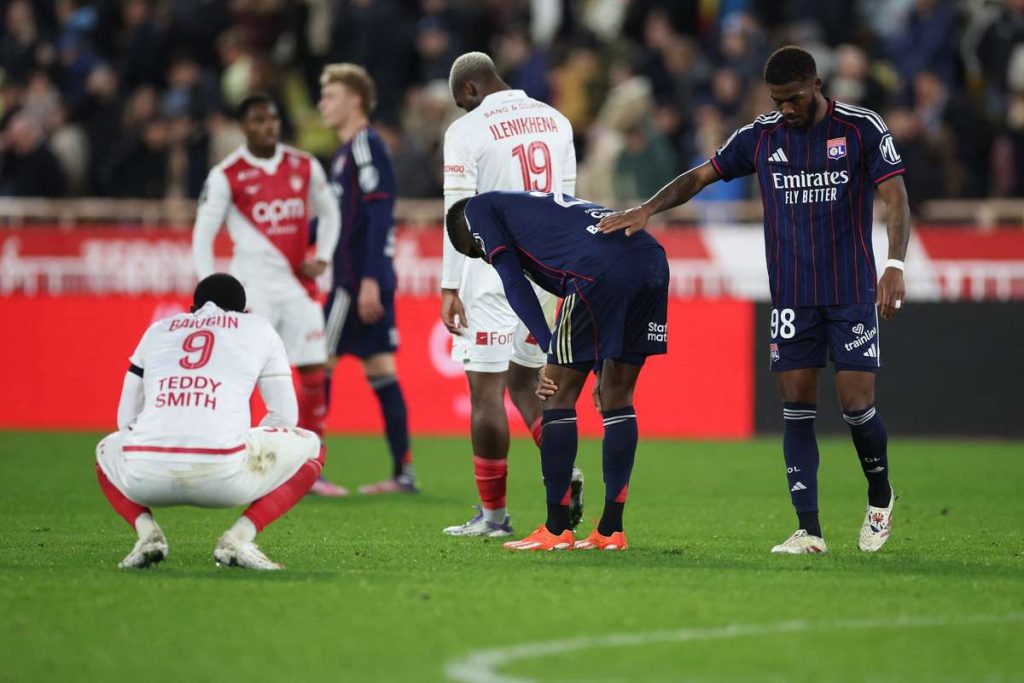 VIDEO. Moment controversat în Ligue 1! Tagliafico, victima unui fault dur. VIDEO Moment controversat in Ligue 1 Tagliafico victima unui fault dur