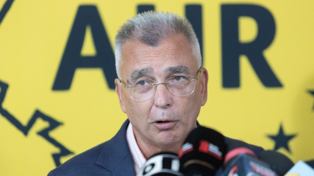 AUR anunta ca va inregistra o motiune de cenzura in aceasta sesiune parlamentara in momentul in care