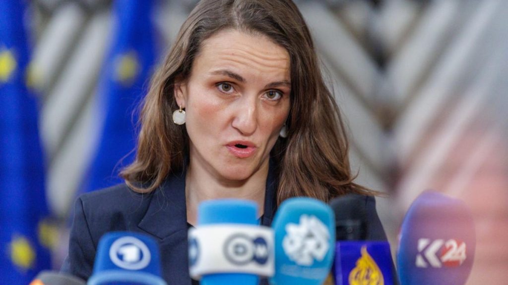 Acuzații grave aduse Oanei Țoiu: Ar fi cerut excluderea fiicei lui Victor Ponta din… Acuzaii grave aduse Oanei Toiu Ar fi cerut excluderea fiicei lui Victor Ponta din