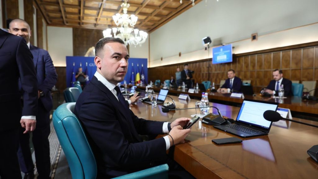 Bogdan Ivan sustine ca decizia de scadere a accizei la combustibil depinde de Ilie Bolojan Astept si eu