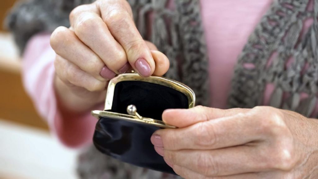 CASS-ul pentru pensiile de 3.000 de lei va fi eliminat din 2027, iar punctul de pensie va fi majorat. CASS ul pentru pensiile de 3000 de lei va fi eliminat din 2027 iar punctul de pensie va fi majorat
