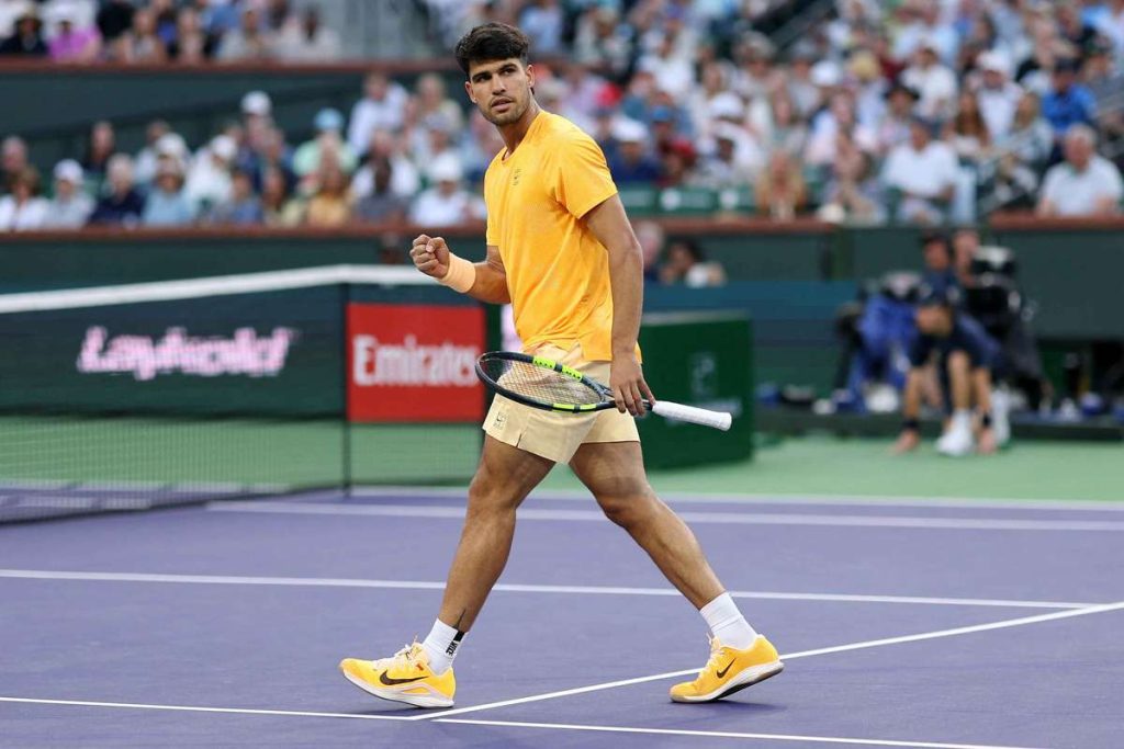 Carlos Alcaraz, debut fără emoții la Indian Wells. Novak Djokovic pierde un set în fața lui Majchrzak. Carlos Alcaraz debut fara emotii la Indian Wells Novak Djokovic pierde un set in fata lui Majchrzak