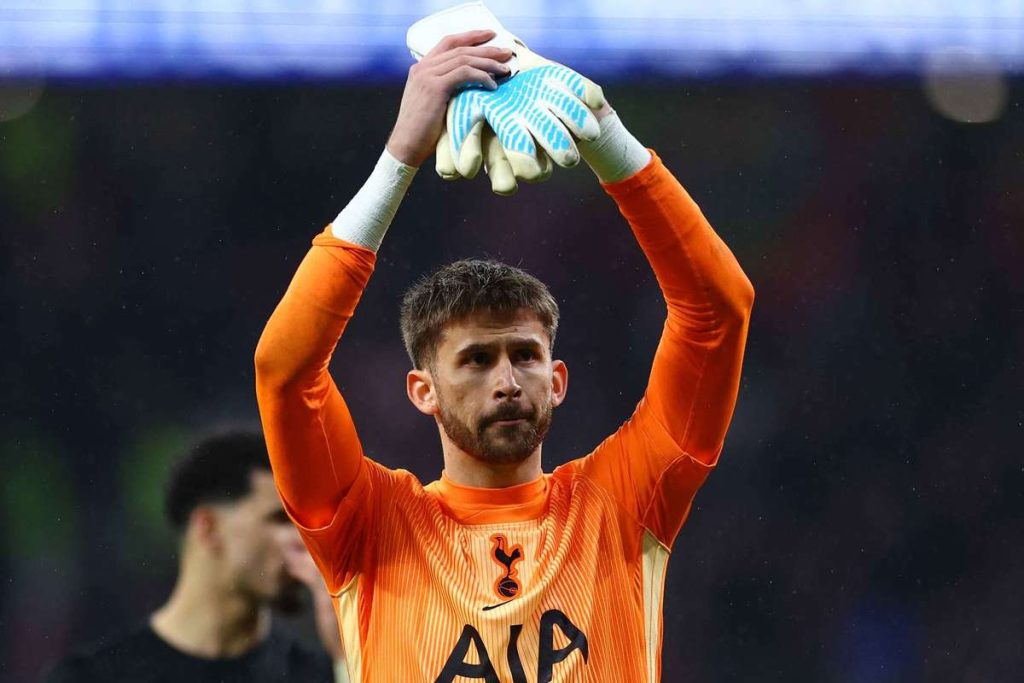 Cristi Chivu își caută înlocuitor pentru Sommer. Negocieri avansate cu echipa lui Radu Drăgușin Cristi Chivu isi cauta inlocuitor pentru Sommer Negocieri avansate cu echipa lui Radu Dragusin