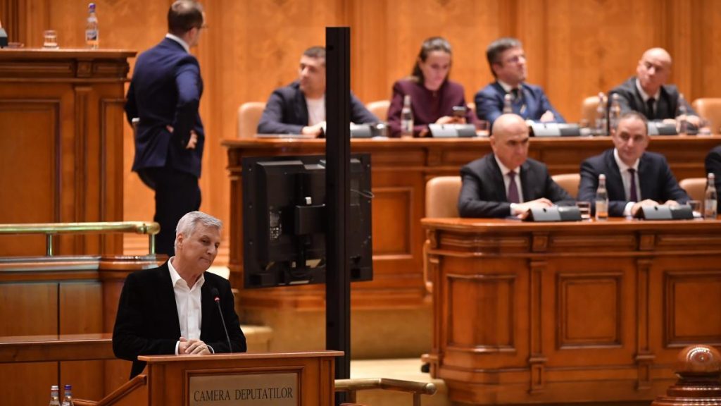 Daniel Zamfir: Diana Buzoianu ar trebui să plece, poate împreună cu premierul Ilie Bolojan. Daniel Zamfir Diana Buzoianu ar trebui sa plece poate impreuna cu premierul Ilie Bolojan