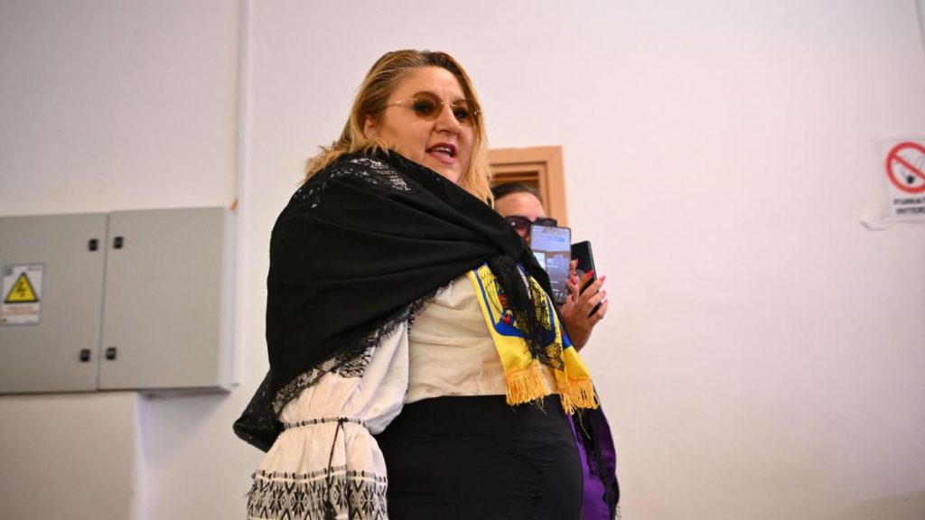Diana Sosoaca sustine ca cinci tari i au oferit azil politic Nu ma descurajeaza
