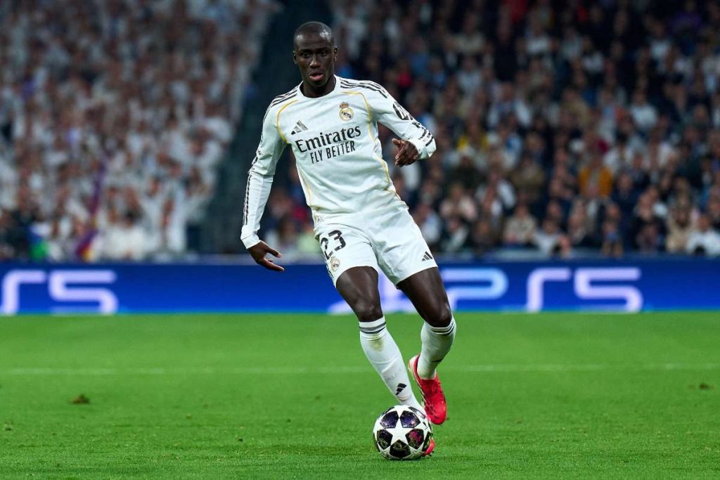 Ferland Mendy s-a accidentat și nu va juca în meciul de retur cu Manchester City. Ferland Mendy s a accidentat si nu va juca in meciul de retur cu Manchester City